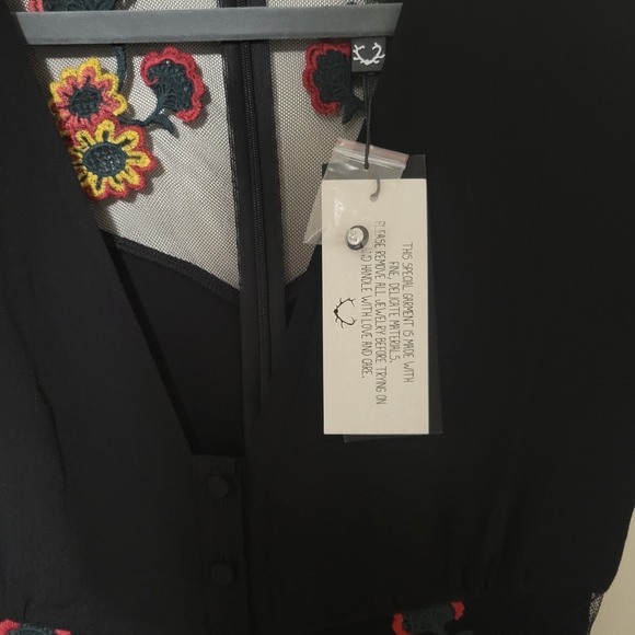 NWT- XS Elenora Romper- For Love and Lemons - Picture 12 of 13